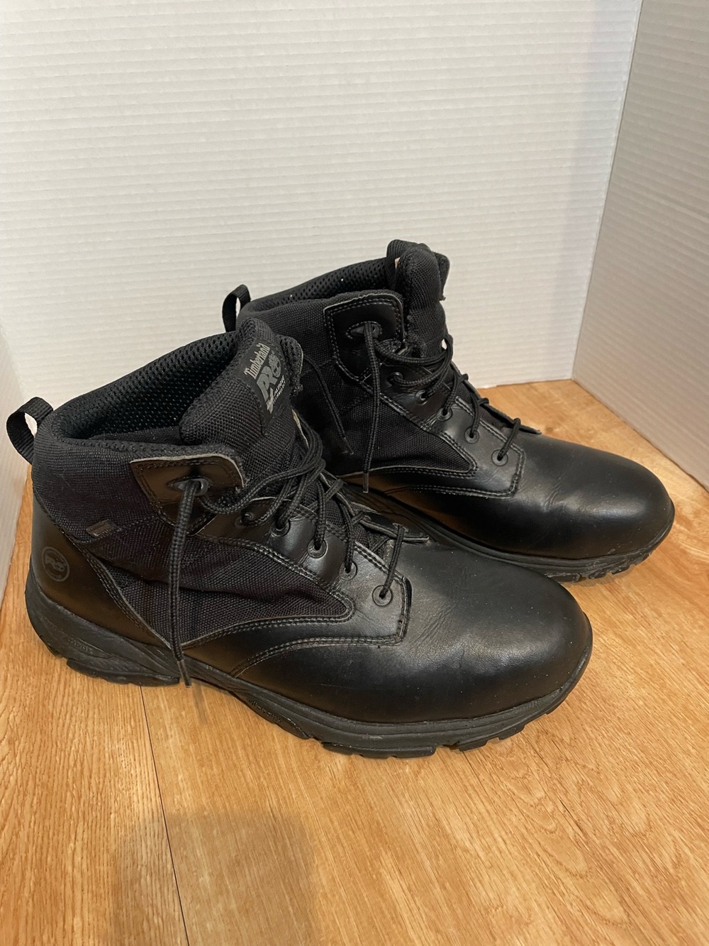 Timberland PRO Men’s 13M Work Boots Black Soft Toe EH Vibram Slip Resistant